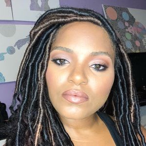 Meet your Posher, Taneisha